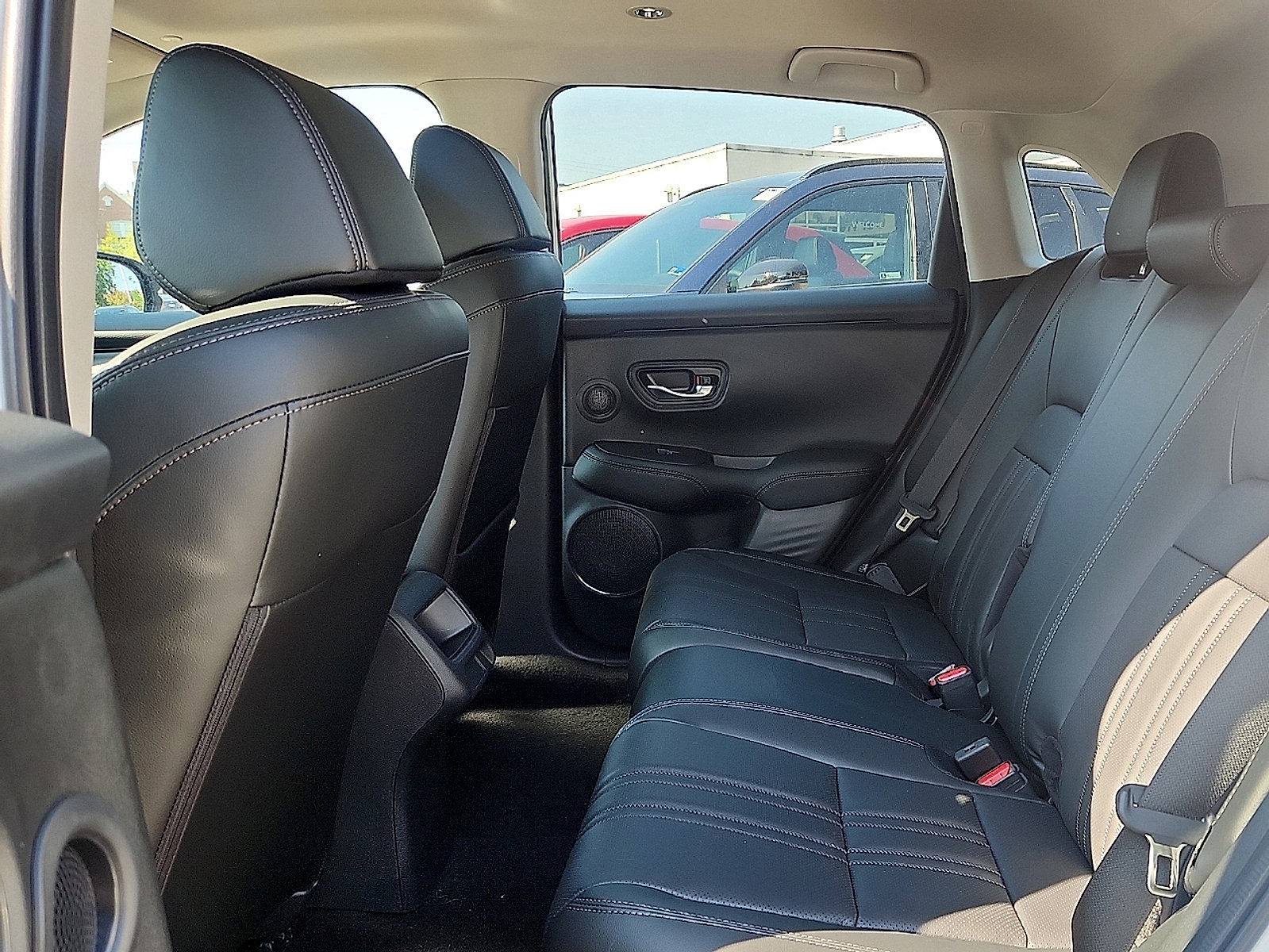 New 2027 Honda HR-V EX-L image 6