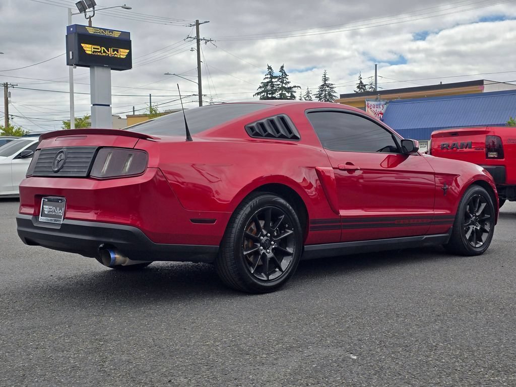 Used 2010 Ford Mustang Coupe RWD image 6