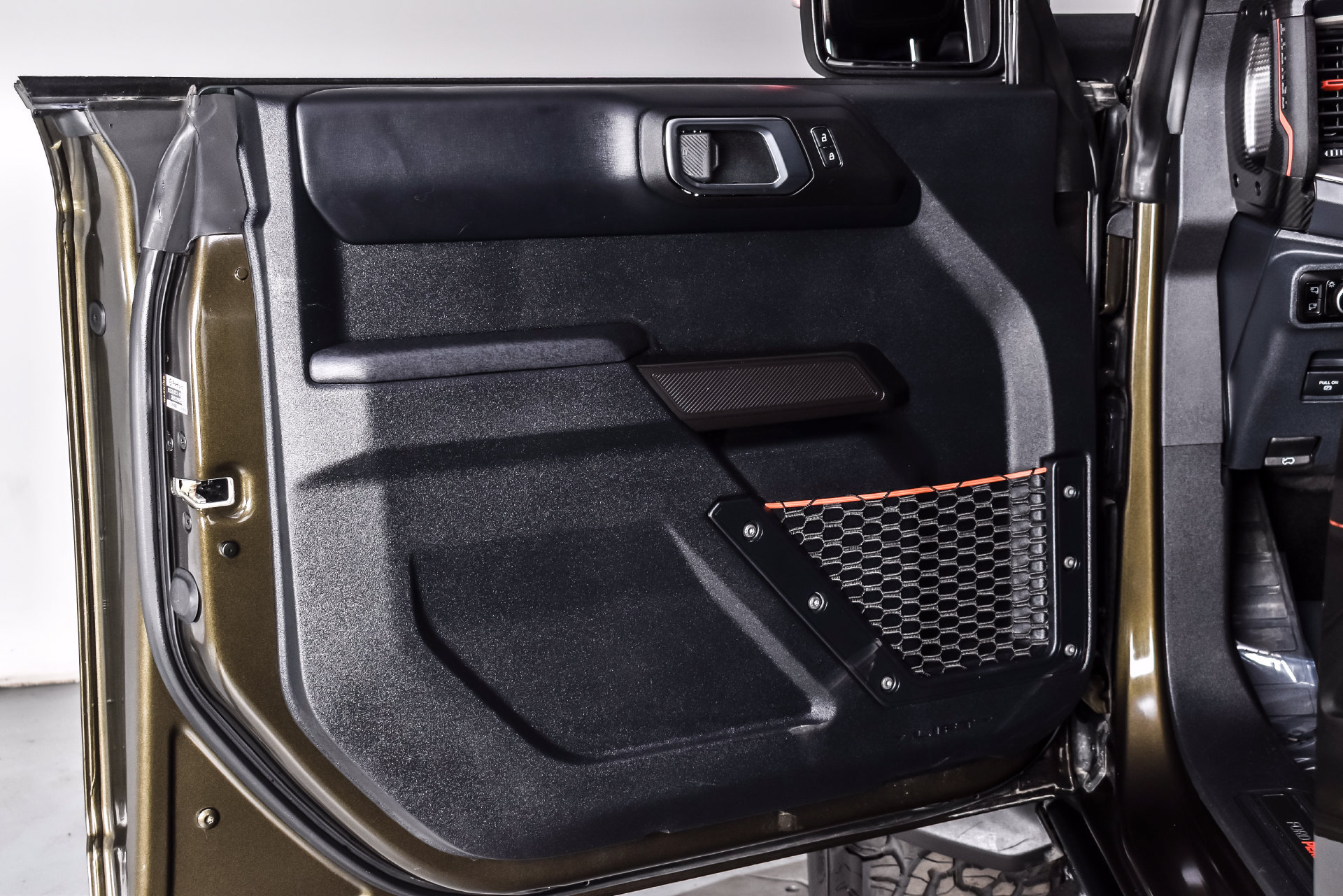 Used 2024 Ford Bronco Raptor w/ Interior Carbon Fiber Pack 6 AWD/4WD image 13