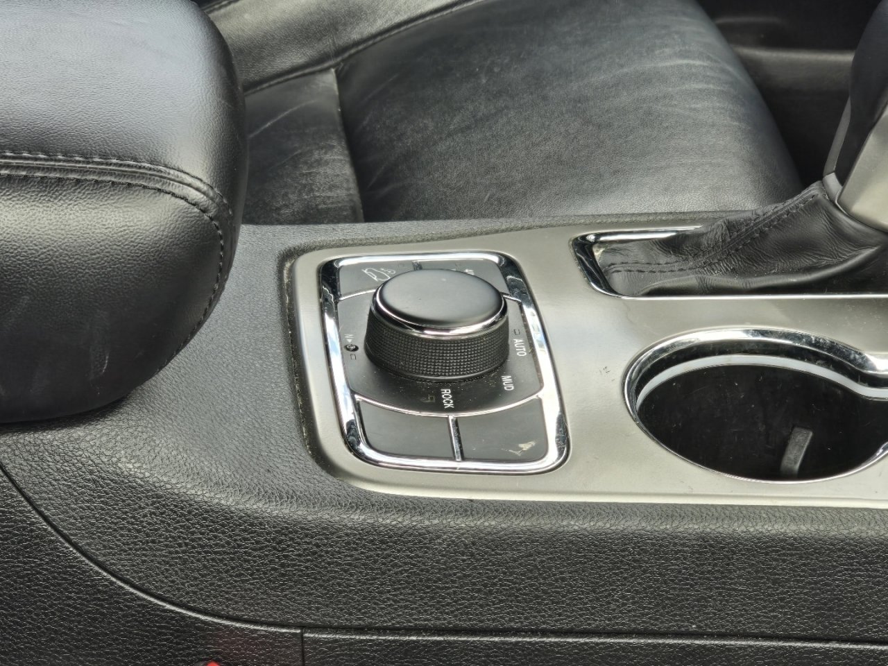 Used 2021 Jeep Grand Cherokee Limited AWD/4WD image 15