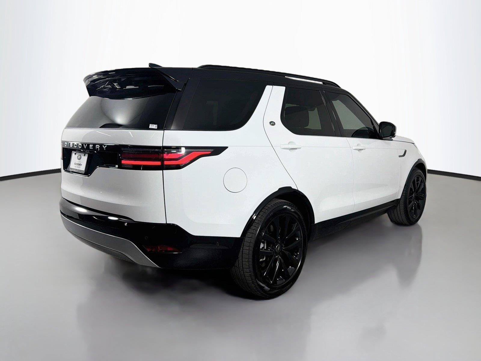 New 2026 Land Rover Discovery Limited Edition AWD/4WD image 5