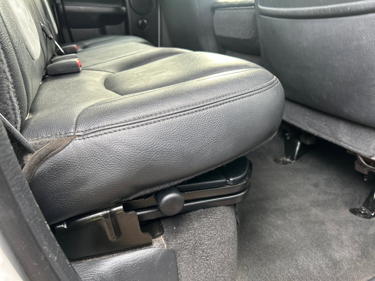 Used 2004 Dodge Ram 3500 Truck SLT w/ Trailer Tow Group image 17