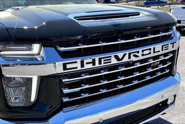 Used 2022 Chevrolet Silverado 2500 LTZ w/ LTZ Plus Package image 29