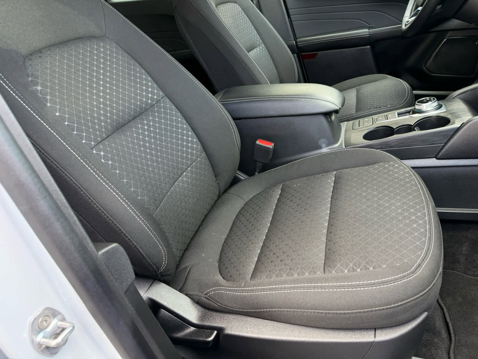 New 2025 Ford Escape Active w/ Cold Weather Package FWD image 8