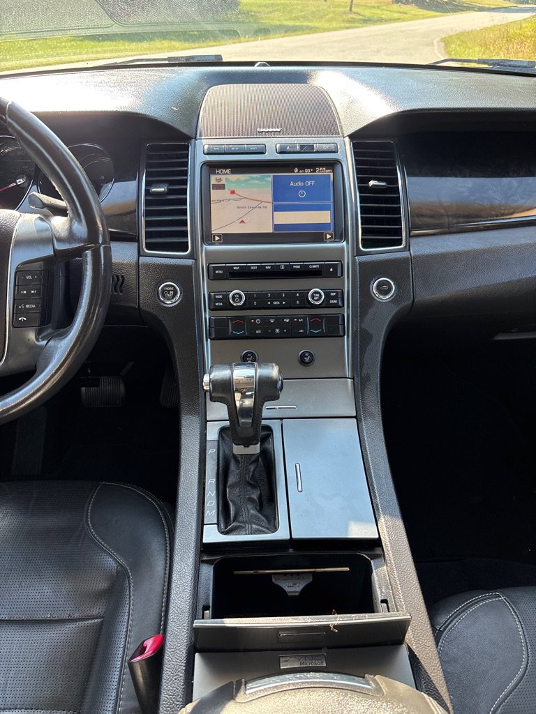 Used 2011 Ford Taurus Limited w/ 302A Rapid Spec Order Code AWD/4WD image 15