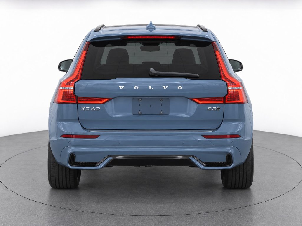 Certified 2023 Volvo XC60 B5 Plus w/ Protection Package Premier AWD/4WD image 7