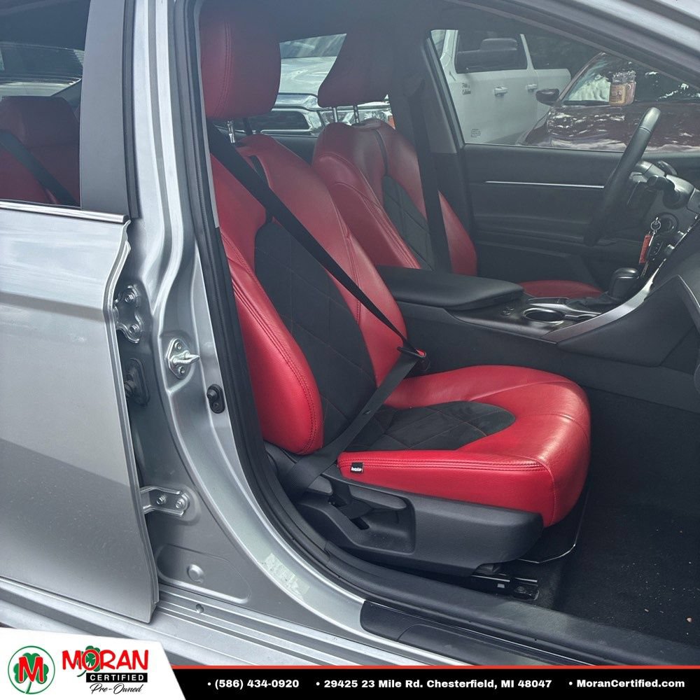 Used 2023 Toyota Camry SE FWD image 12