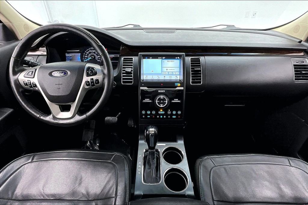 Used 2018 Ford Flex Limited w/ Equipment Group 301A FWD image 16