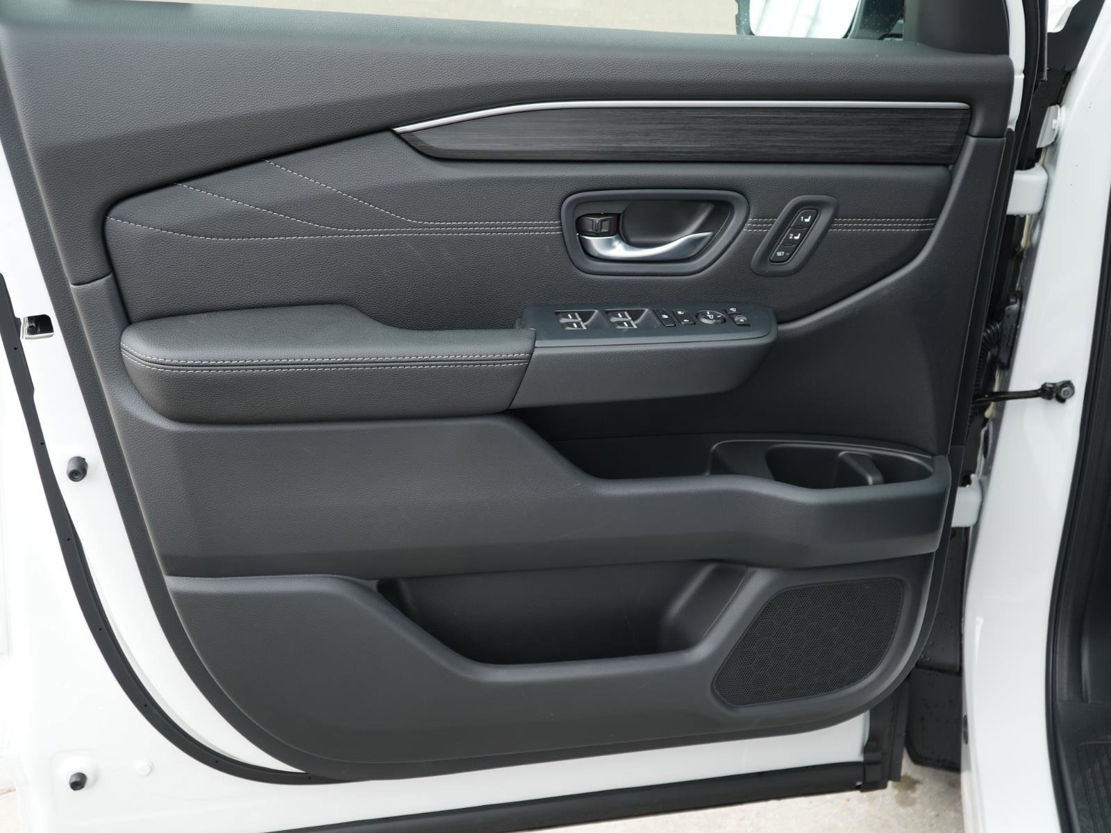 New 2026 Honda Pilot Touring image 13