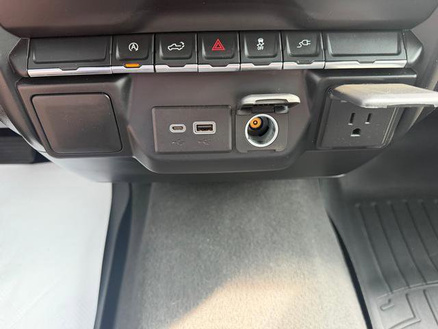Used 2021 Chevrolet Silverado 1500 Custom w/ Rally Edition image 19