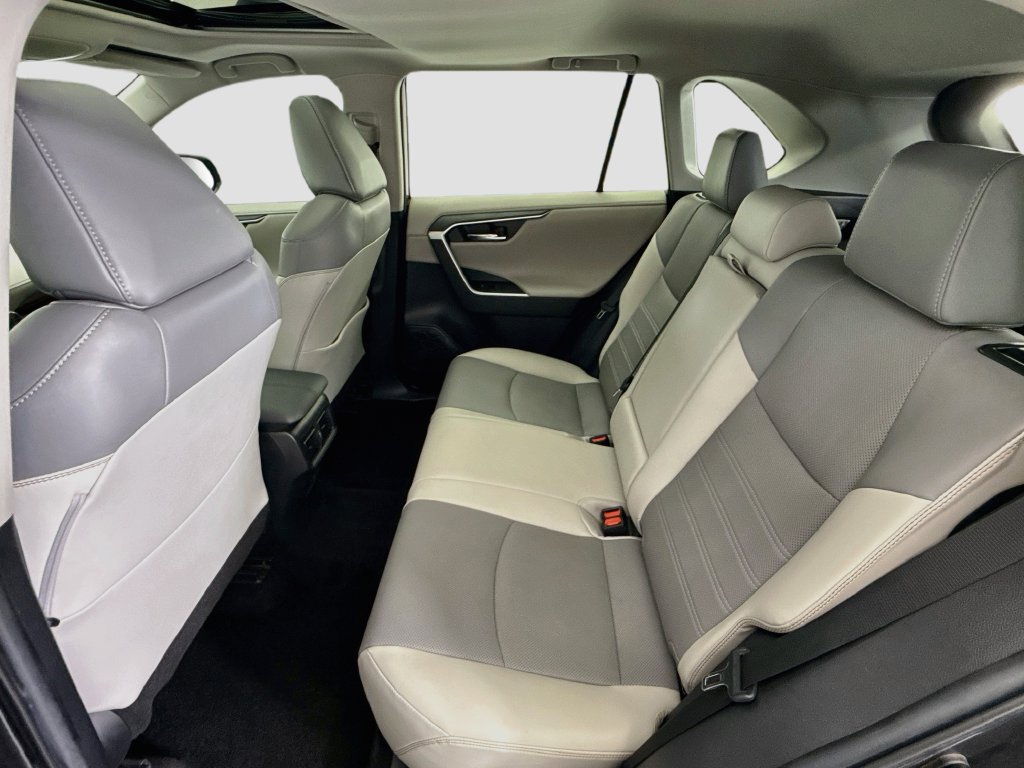 Used 2021 Toyota RAV4 Limited FWD image 20