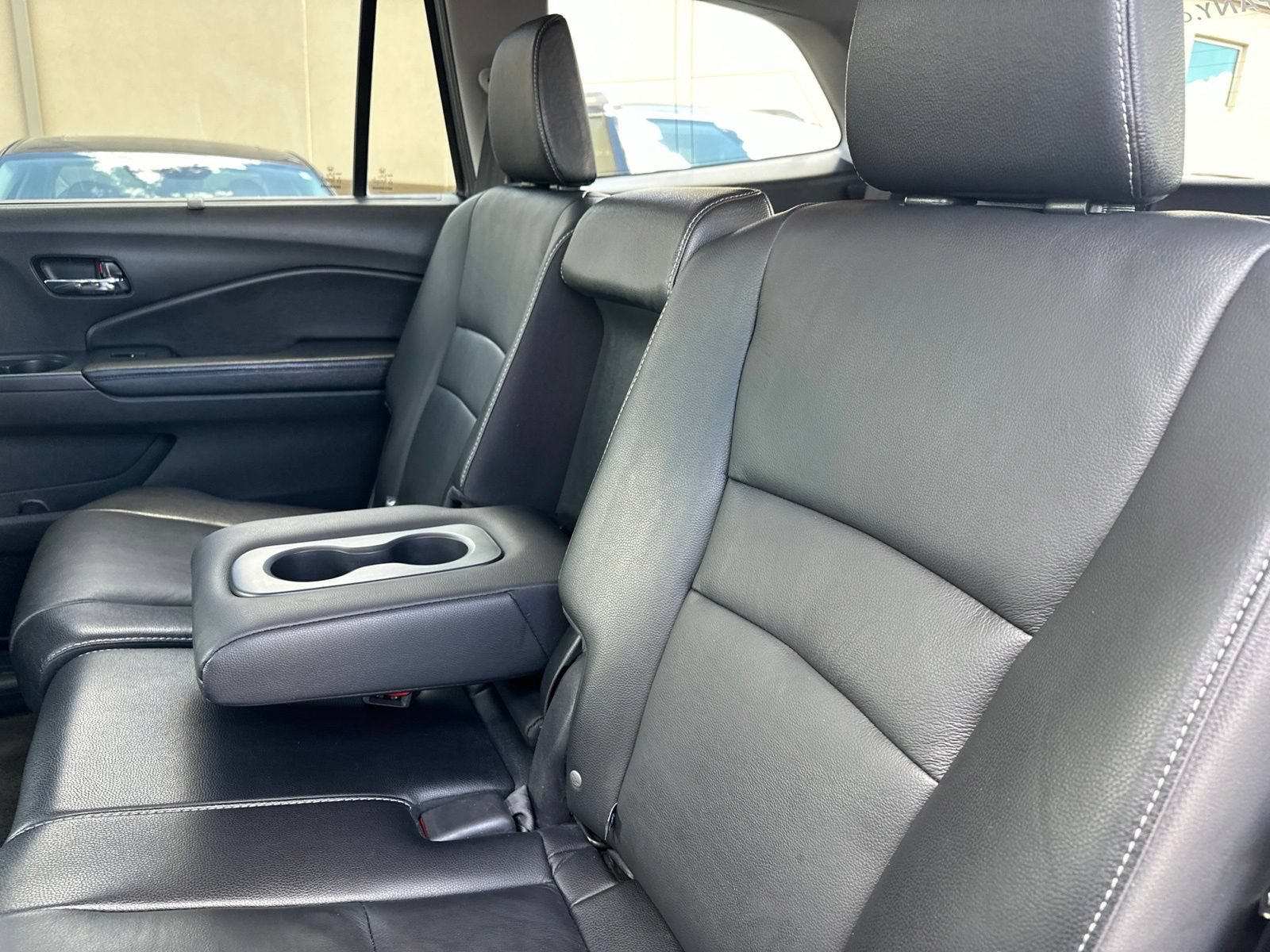 Used 2016 Honda Pilot Touring image 23