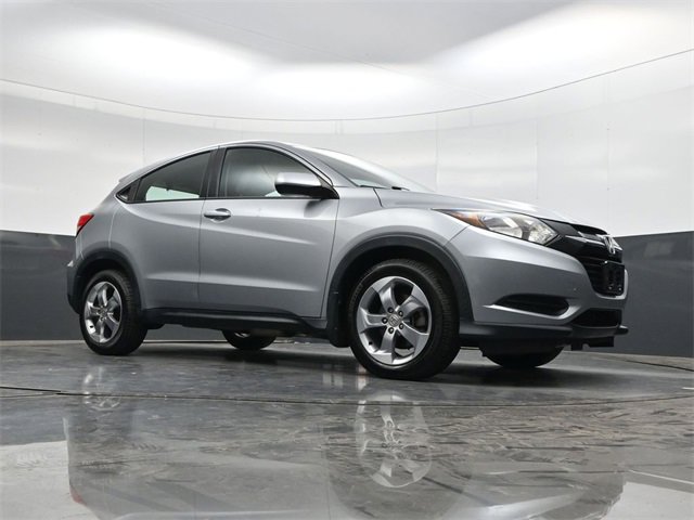 Used 2017 Honda HR-V LX image 26