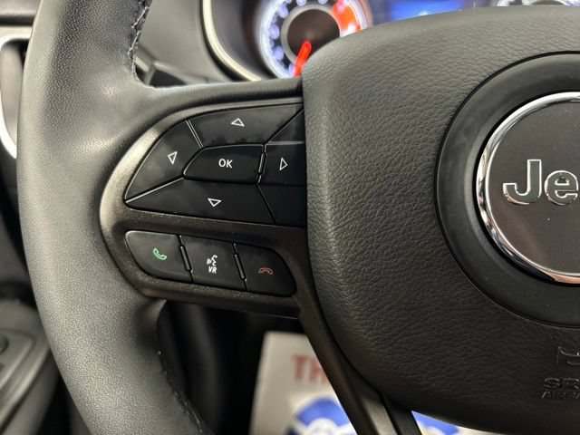 Used 2022 Jeep Cherokee Trailhawk w/ Sound & Nav Group AWD/4WD image 23