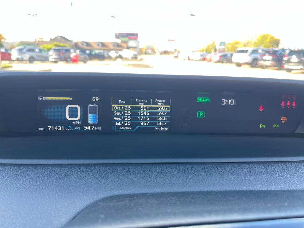 Certified 2019 Toyota Prius XLE image 17