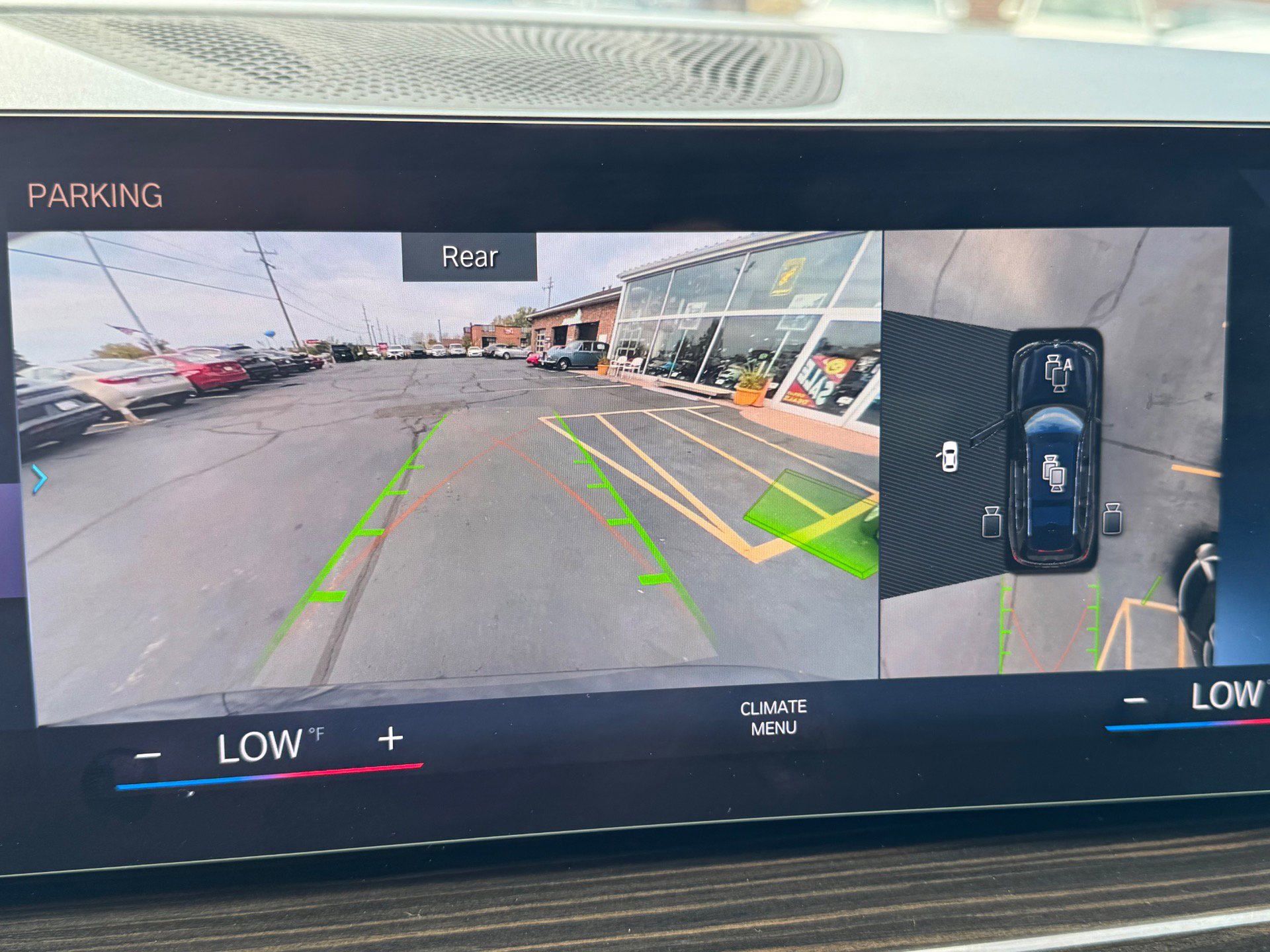 Used 2023 BMW X7 xDrive40i image 31