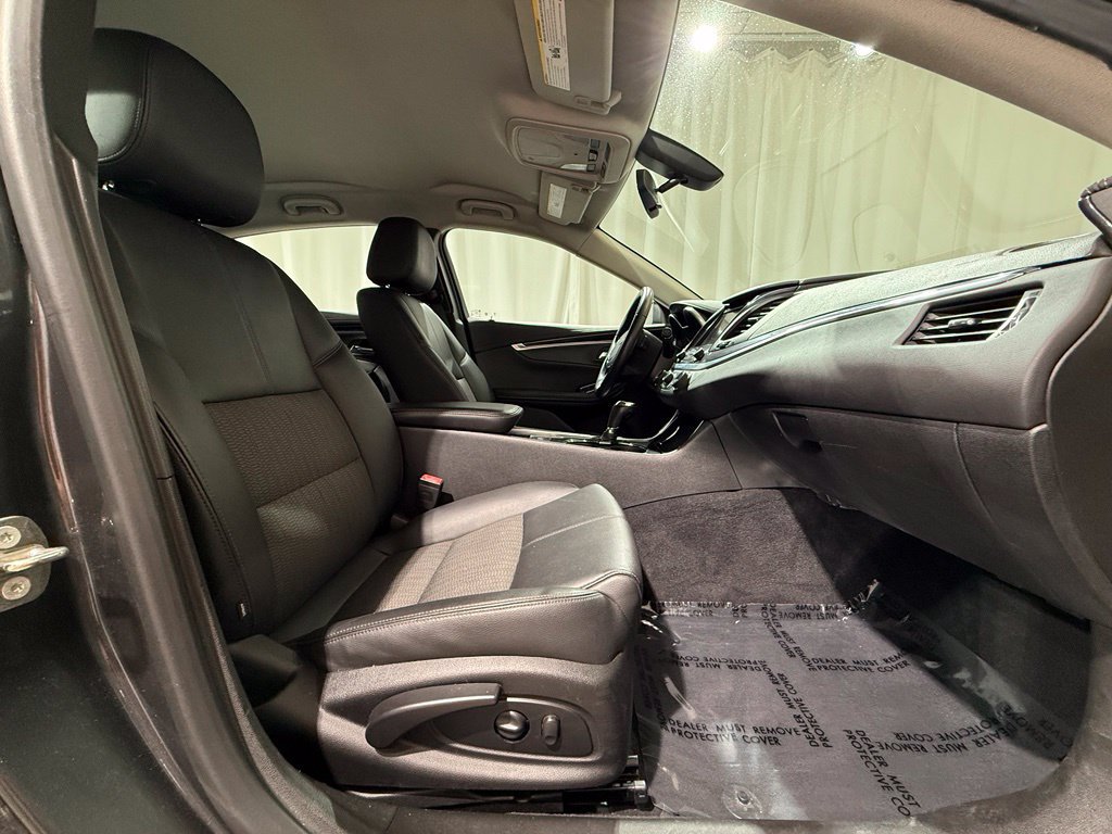 Used 2019 Chevrolet Impala LT FWD image 20