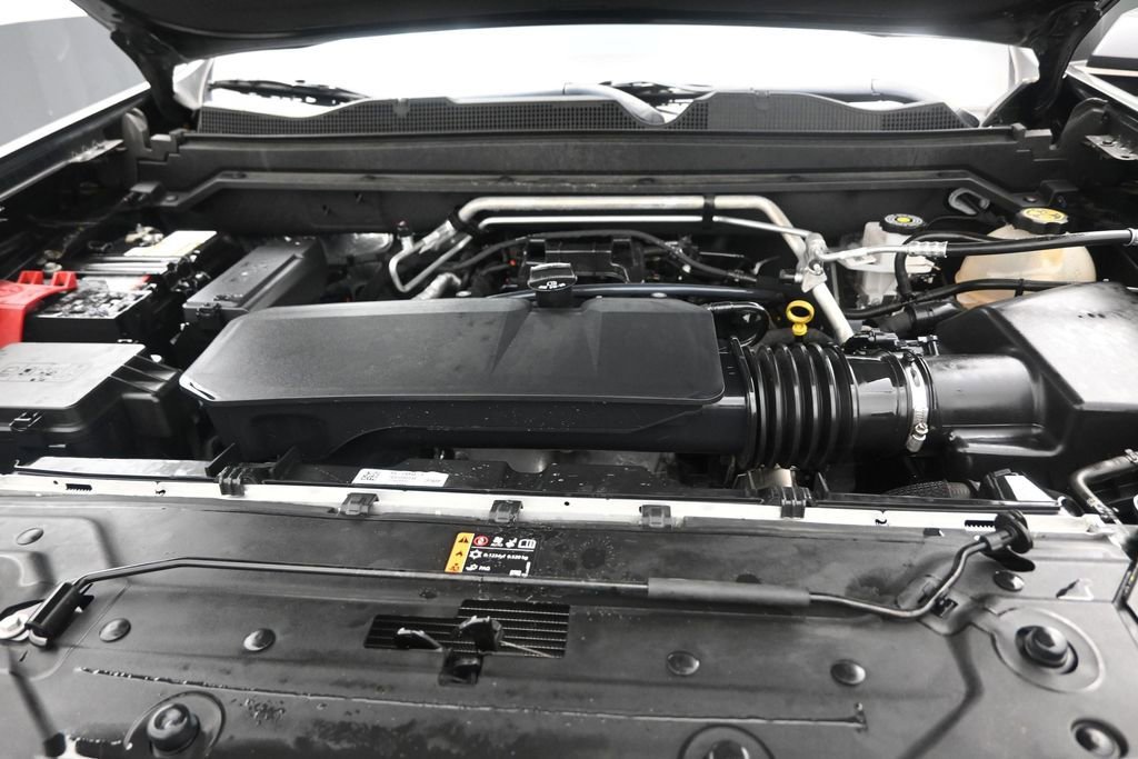 Used 2023 Chevrolet Colorado LT w/ LT Convenience Package RWD image 14