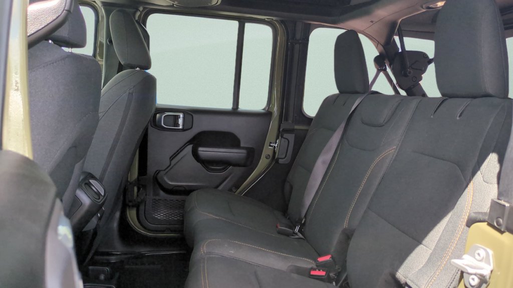 Used 2025 Jeep Wrangler Unlimited Sport AWD/4WD image 10
