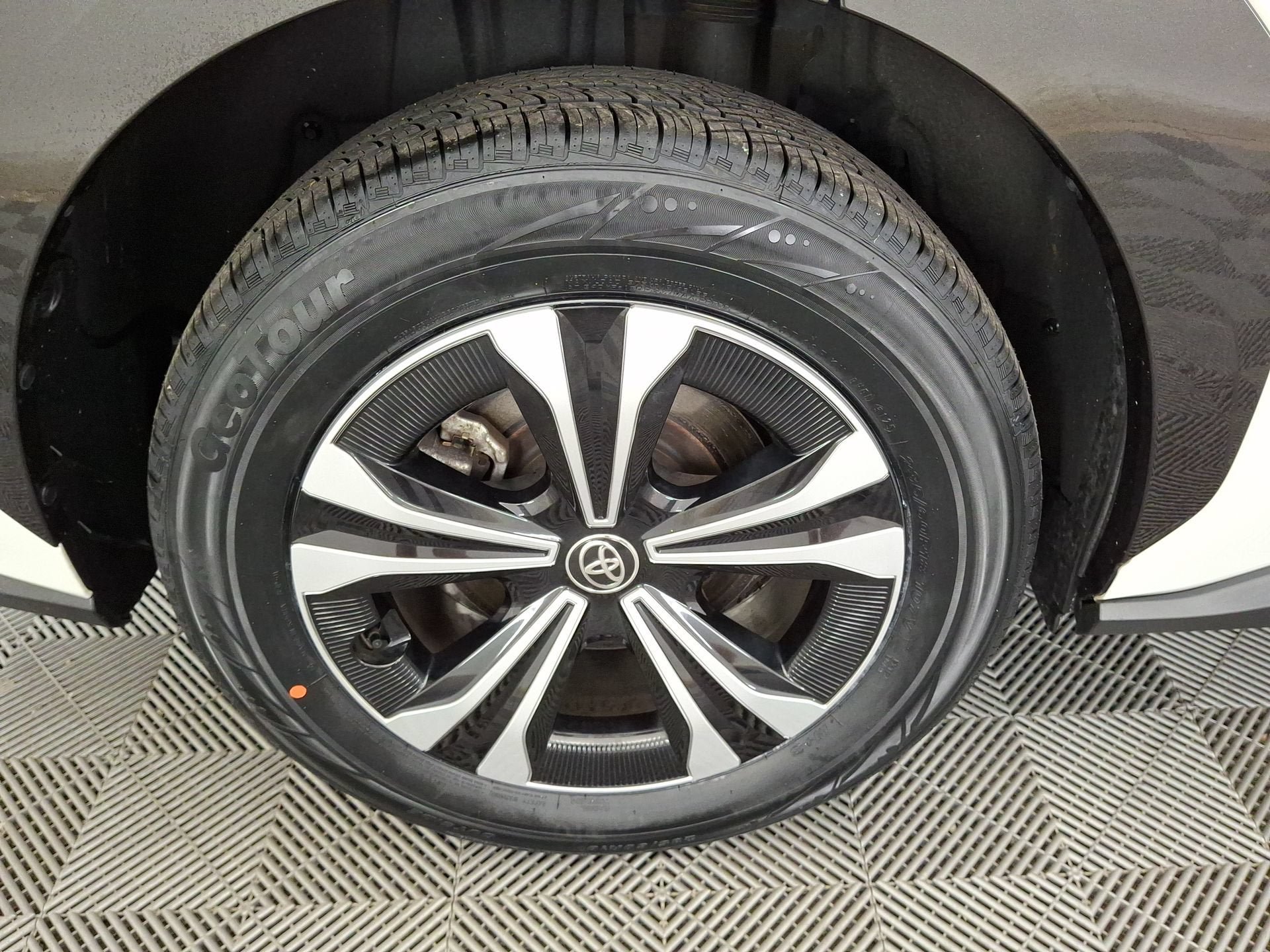 Certified 2024 Toyota bZ4X FWD image 26