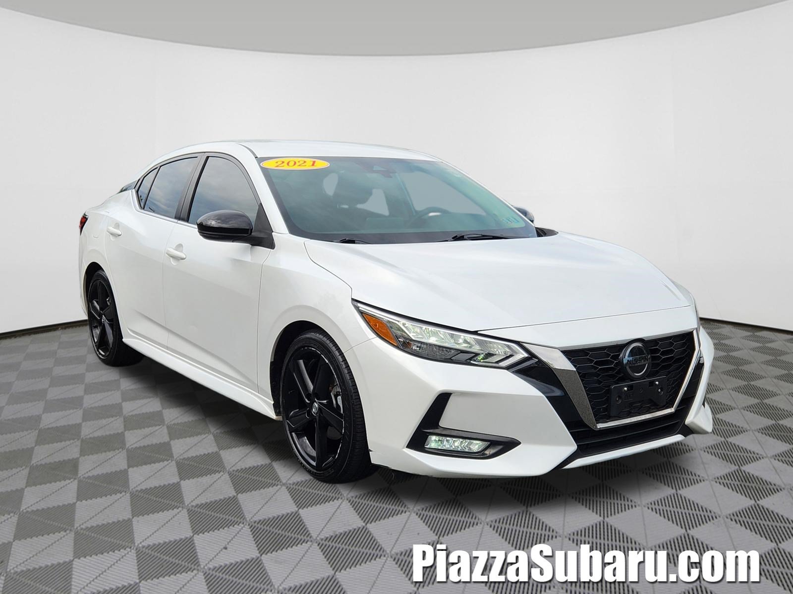 Used 2021 Nissan Sentra SR FWD image 1
