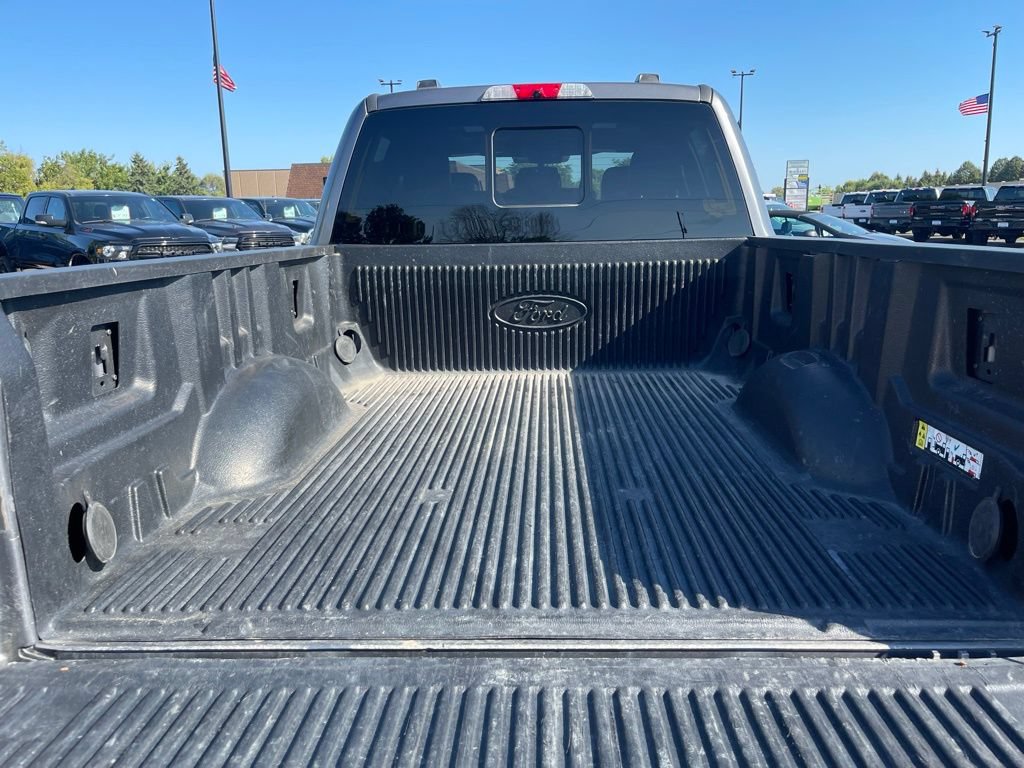 Used 2022 Ford F250 Lariat w/ Black Appearance Pkg AWD/4WD image 7