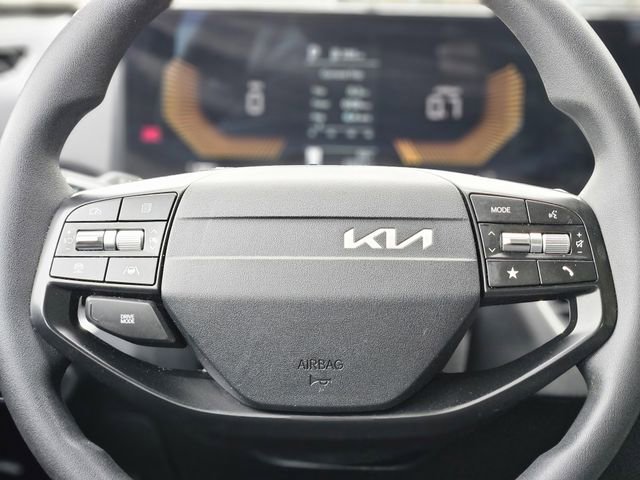 Used 2025 Kia K4 LXS image 16
