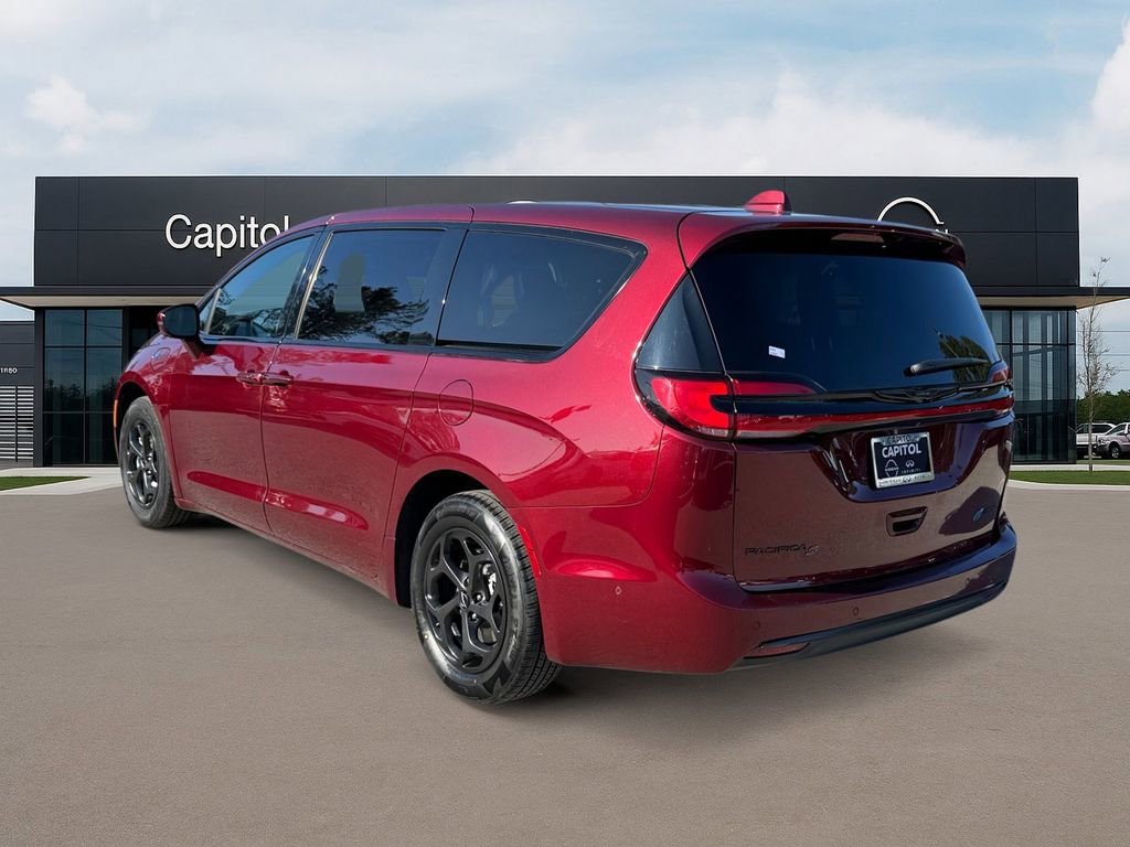 Used 2022 Chrysler Pacifica Limited w/ S Appearance Package image 7