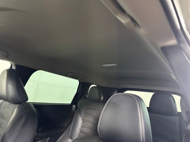 Used 2023 Mitsubishi Outlander SE image 12