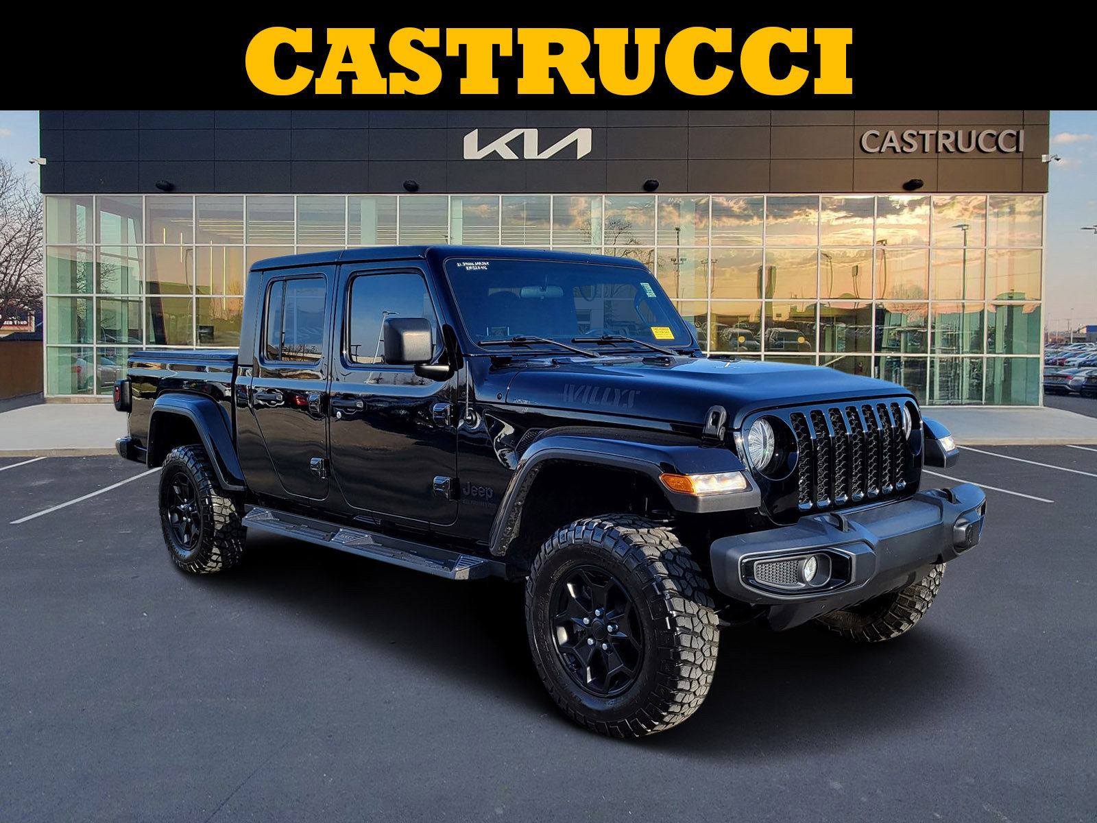 Used 2021 Jeep Gladiator Sport image 1