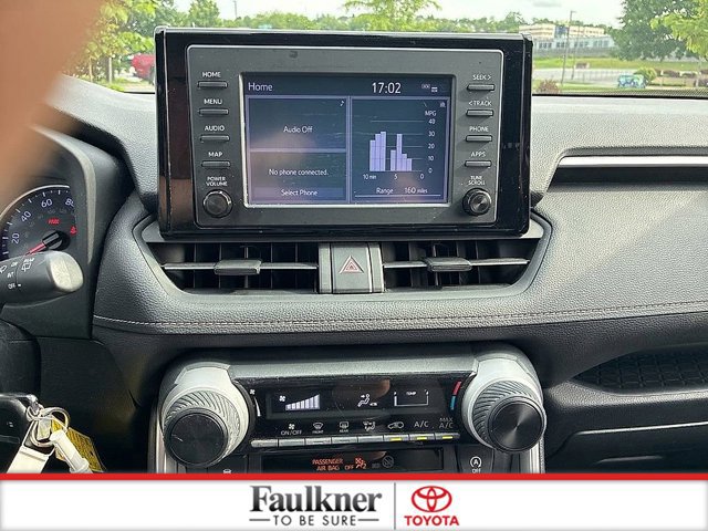 Used 2019 Toyota RAV4 LE w/ All Weather Liner Package AWD/4WD image 26