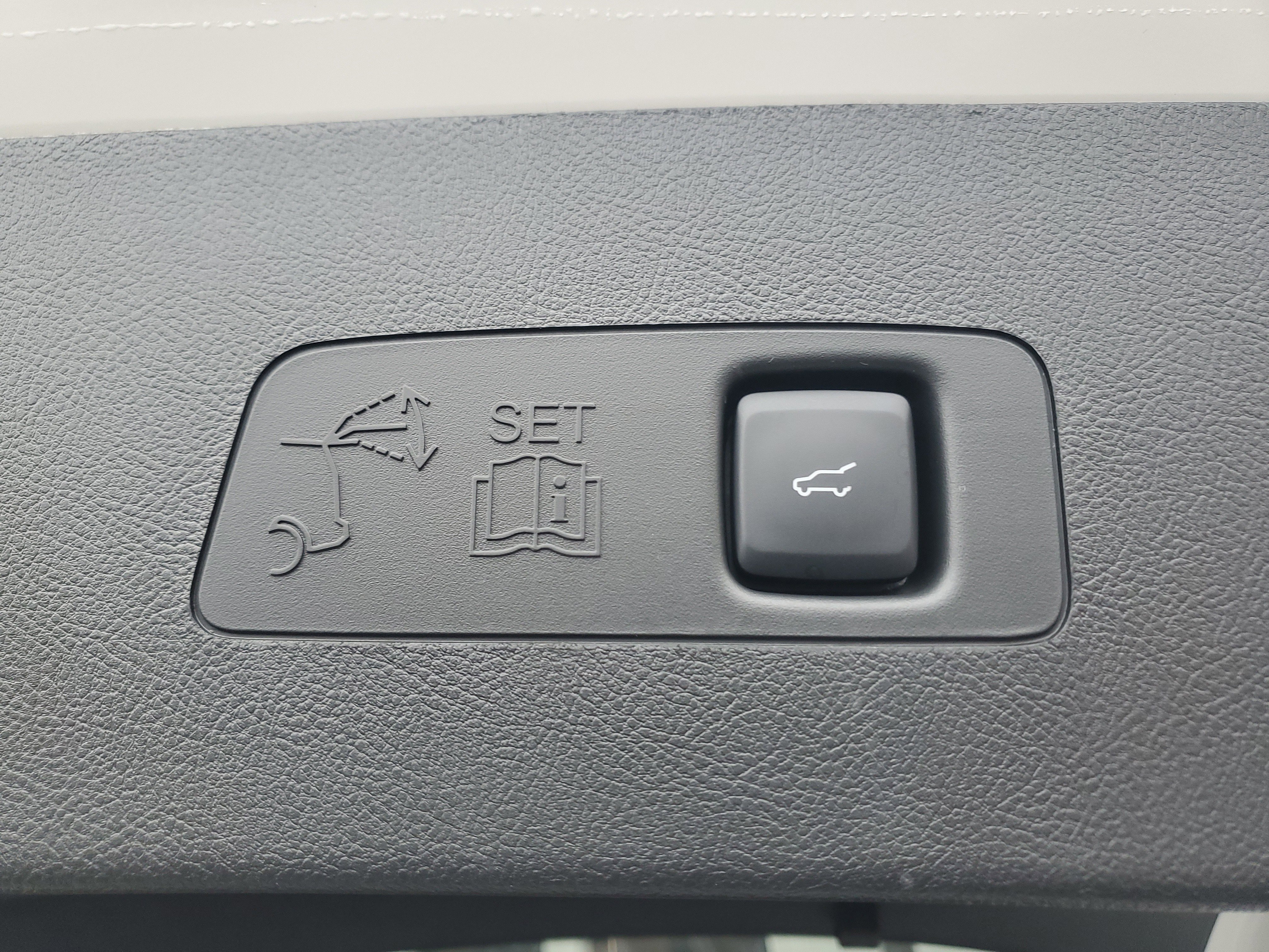 New 2026 Lincoln Corsair Premiere image 30