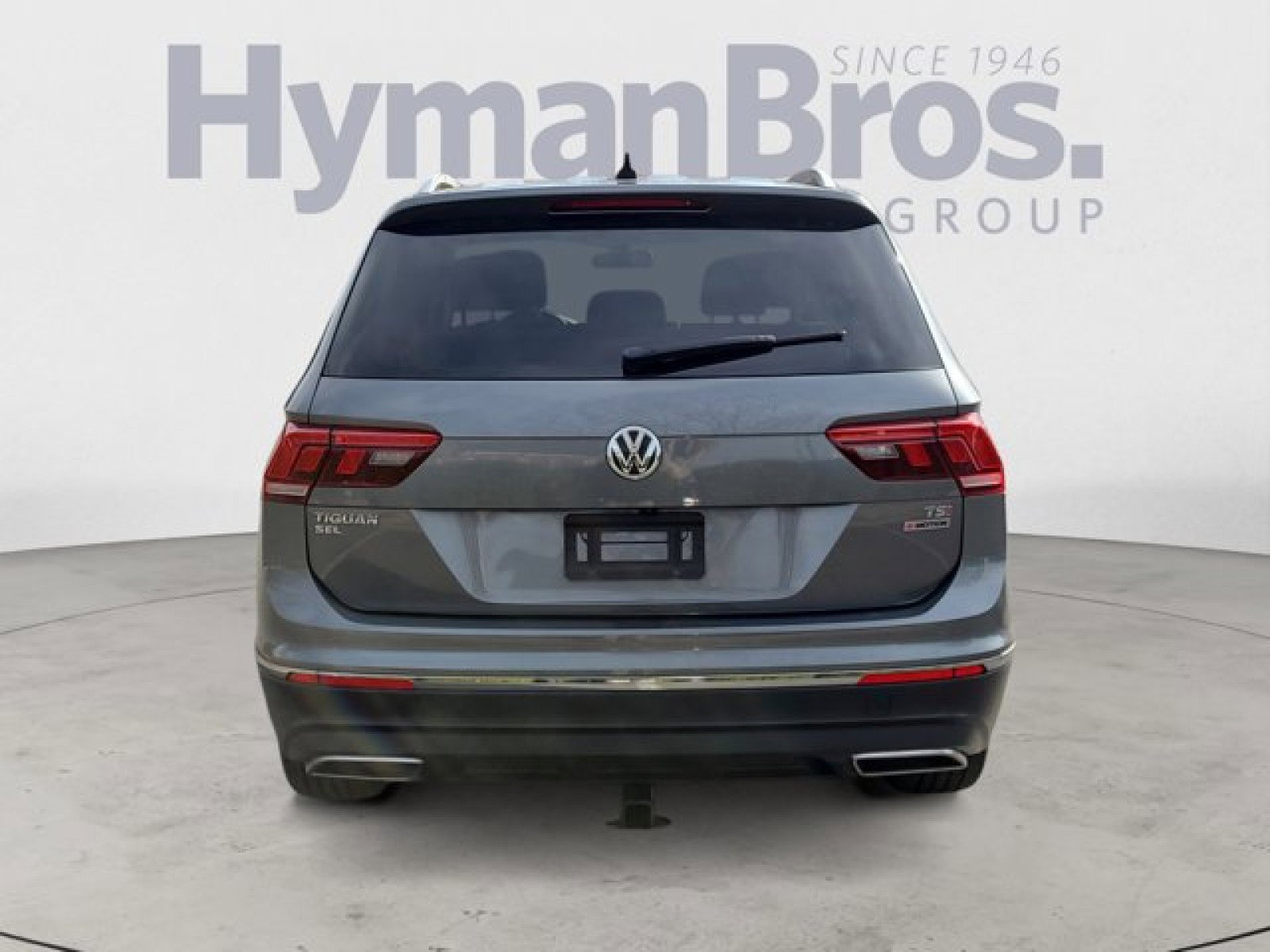 Used 2018 Volkswagen Tiguan SEL image 4