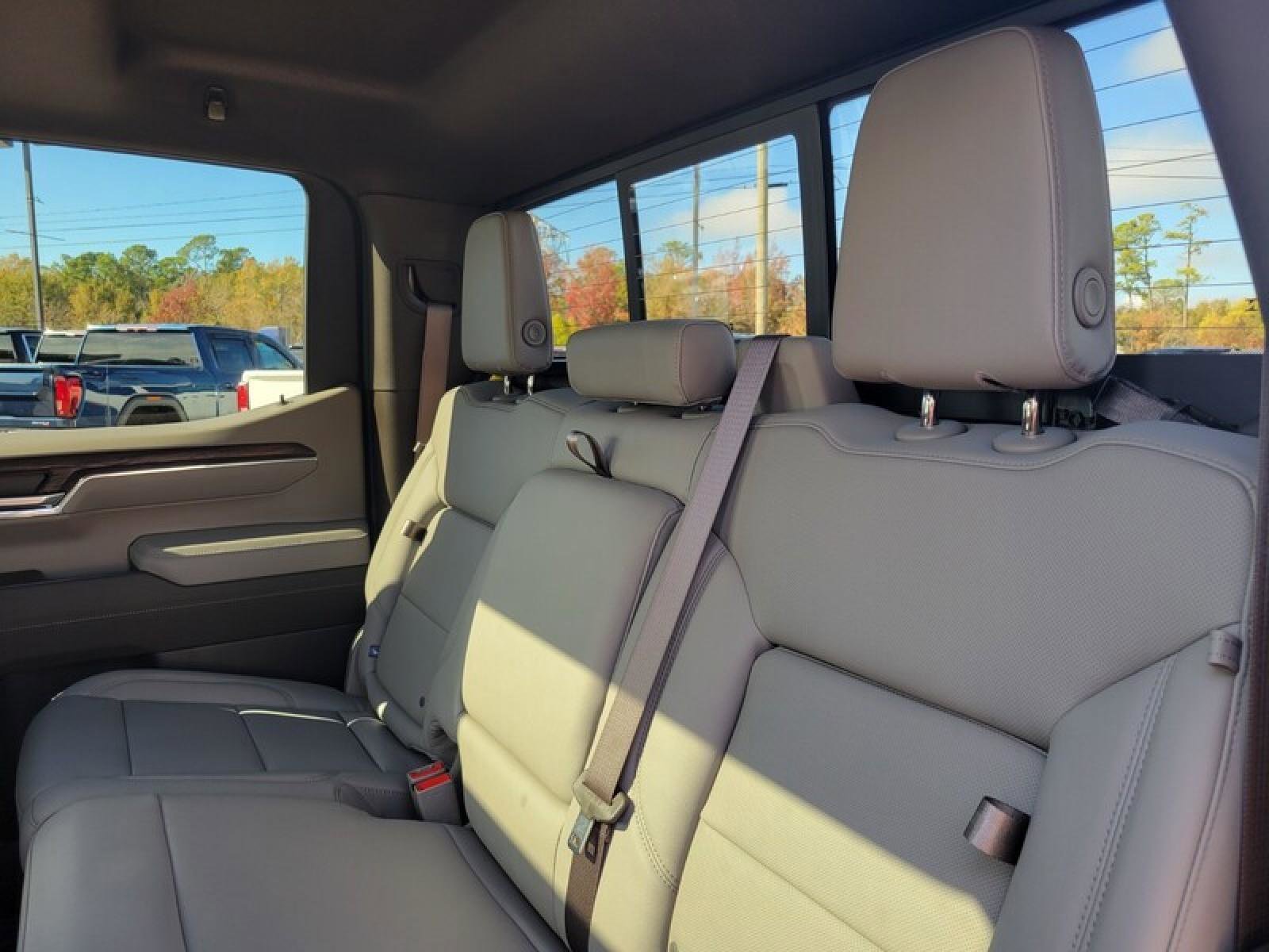 New 2026 GMC Sierra 1500 SLT w/ SLT Premium Plus Package image 28