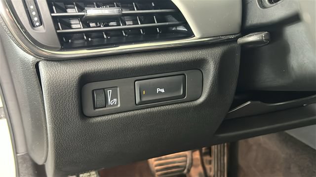 Used 2016 Cadillac ATS Luxury w/ Sun And Sound Package AWD/4WD image 19