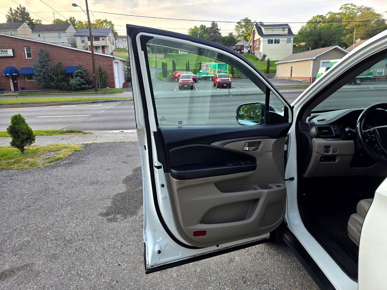 Used 2017 Honda Pilot EX-L image 10