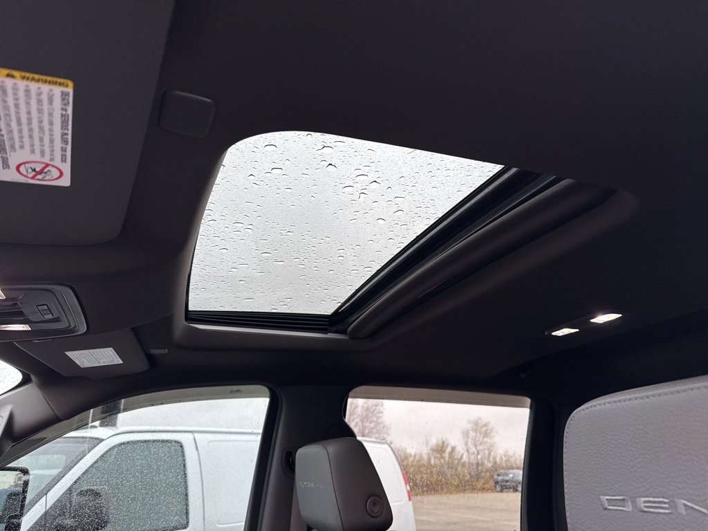 Used 2021 GMC Sierra 2500 Denali w/ Denali Ultimate Package image 34