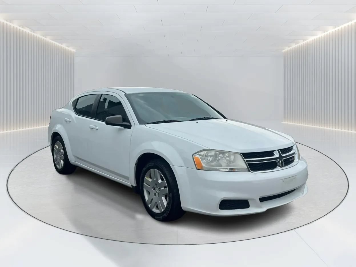 Used 2014 Dodge Avenger SE FWD image 3