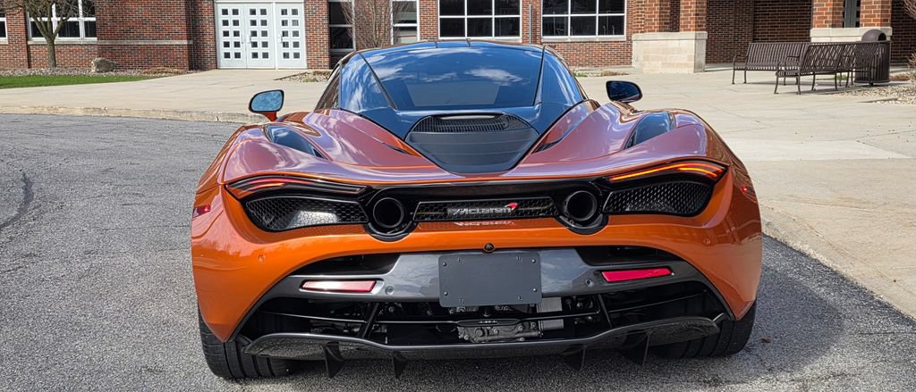 Used 2018 McLaren 720S Performance RWD image 6