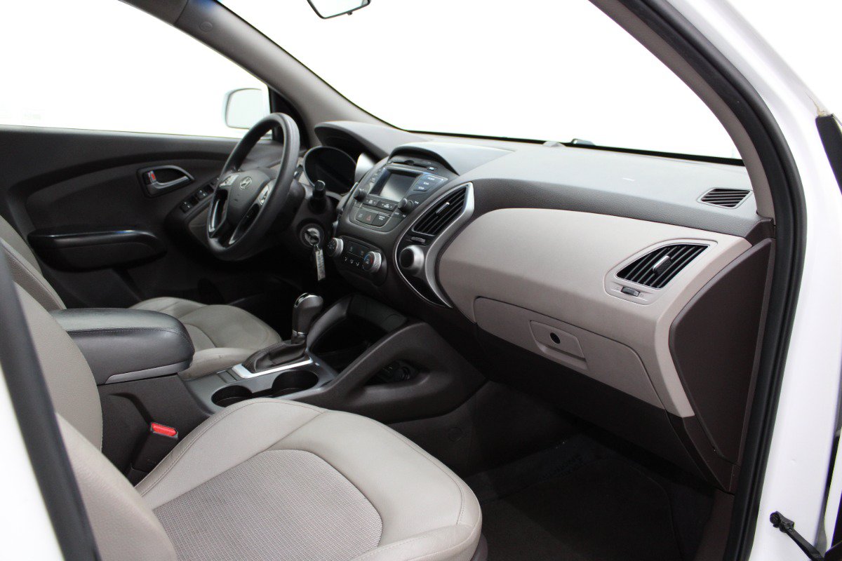 Used 2015 Hyundai Tucson GLS w/ Option Group 02 AWD/4WD image 10