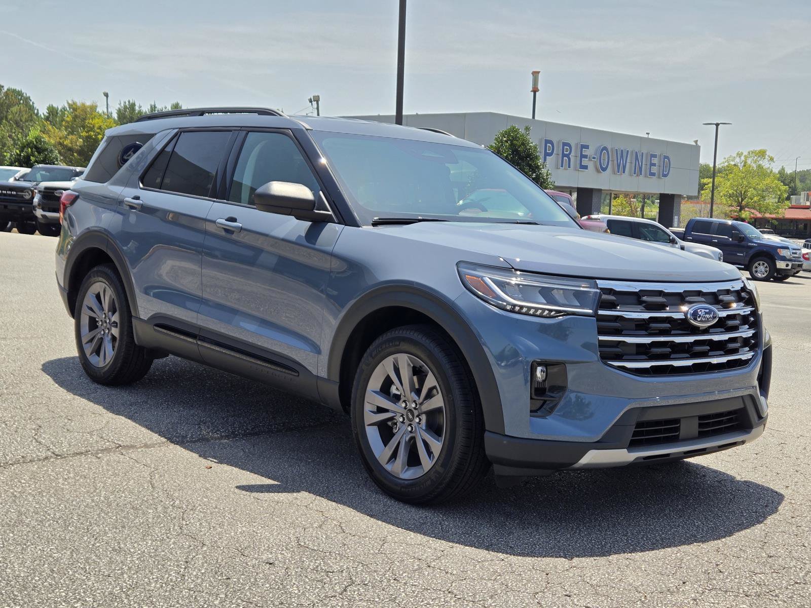 New 2026 Ford Explorer Active w/ Active Comfort Package AWD/4WD image 6