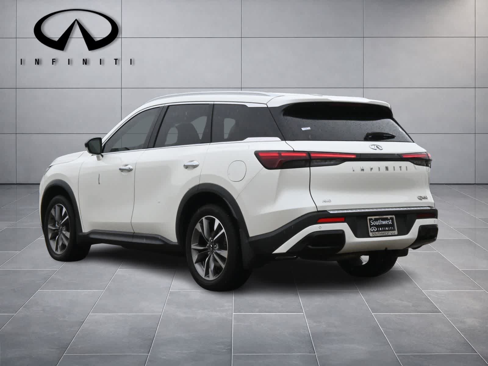 Certified 2023 INFINITI QX60 Luxe w/ Performance Audio Package AWD/4WD image 5