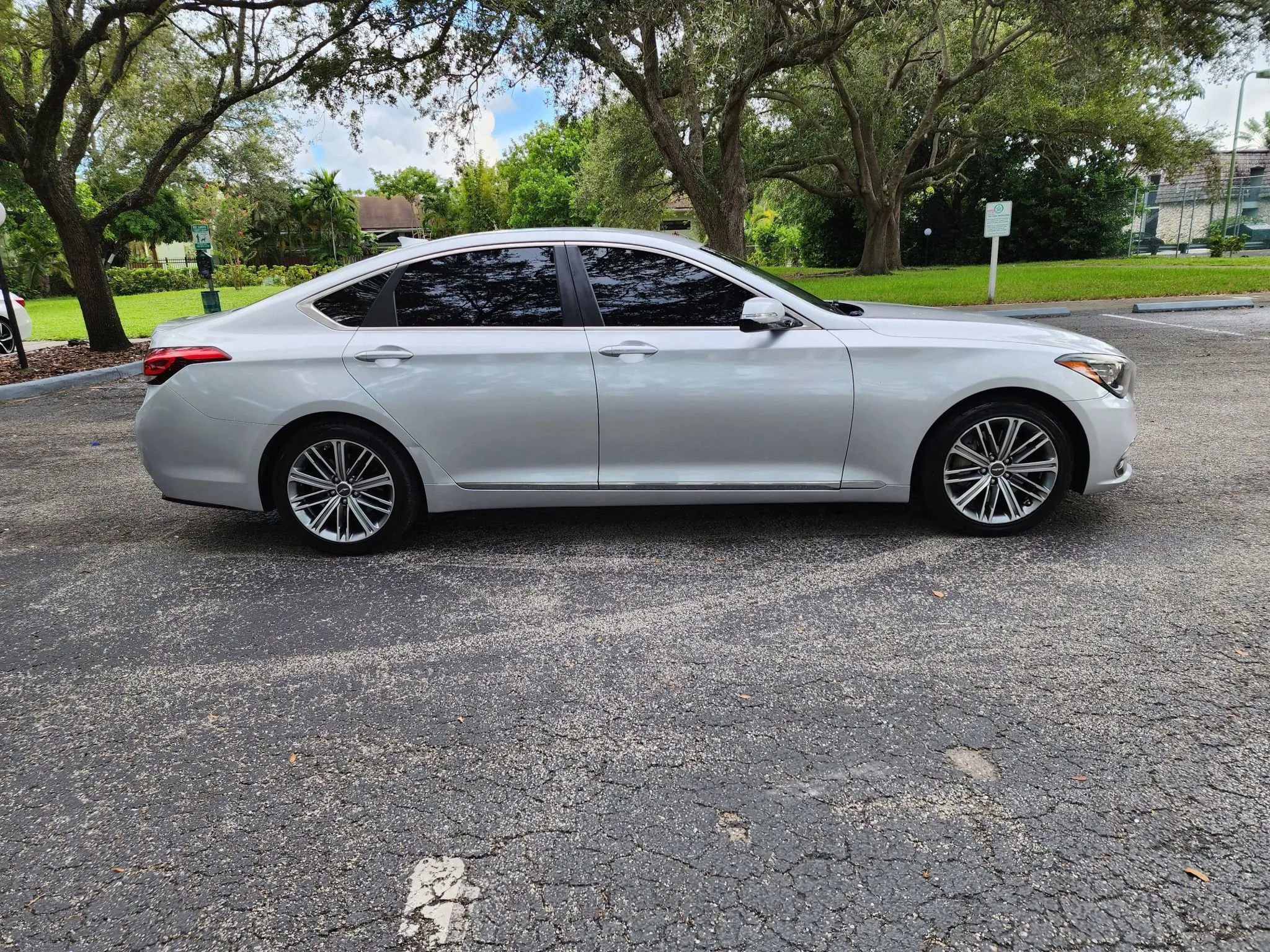 Used 2018 Genesis G80 3.8 image 4