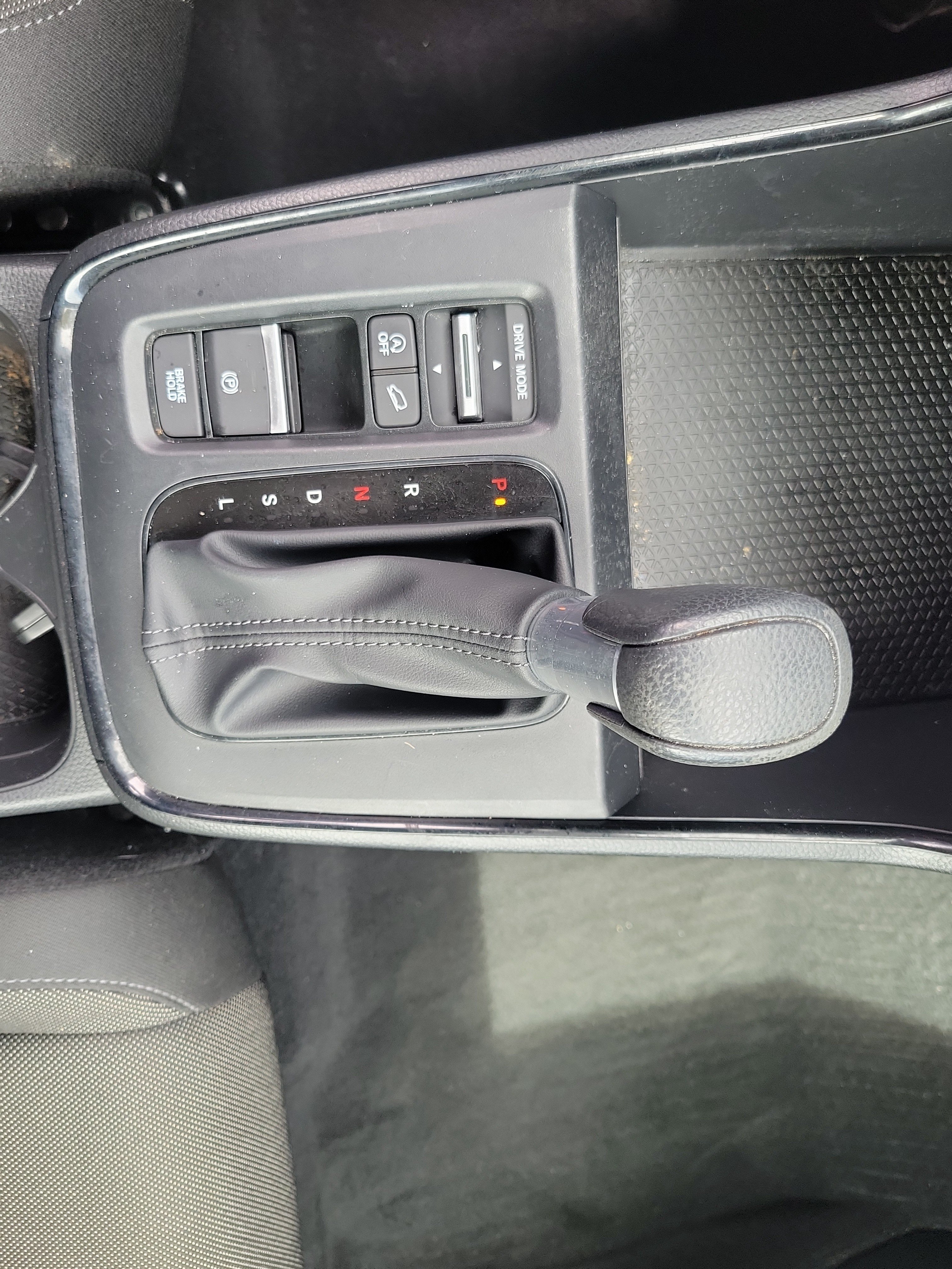 Used 2024 Honda CR-V LX image 27