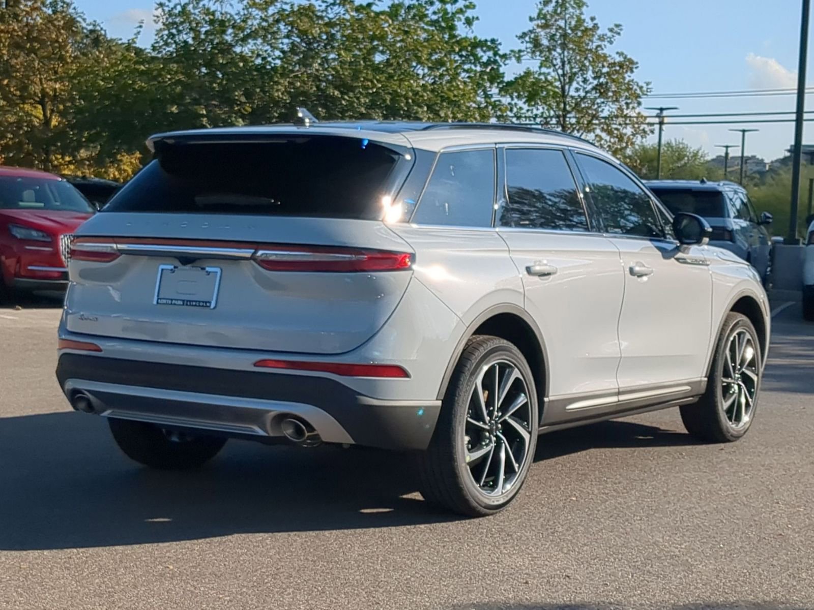 New 2026 Lincoln Corsair Reserve image 3