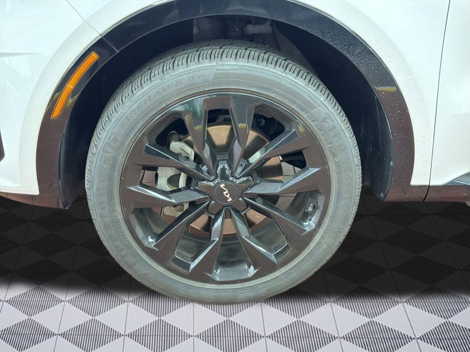 Used 2023 Kia Sorento SX image 12