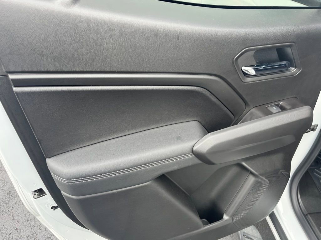 Used 2025 Chevrolet Colorado LT w/ Advanced Trailering Package image 29