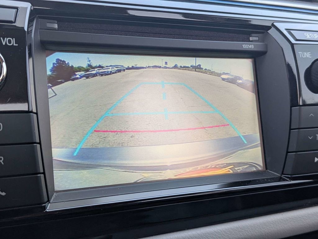 Used 2015 Toyota Corolla LE image 20