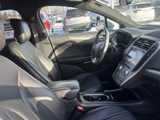 Used 2017 Lincoln MKC Premiere image 14