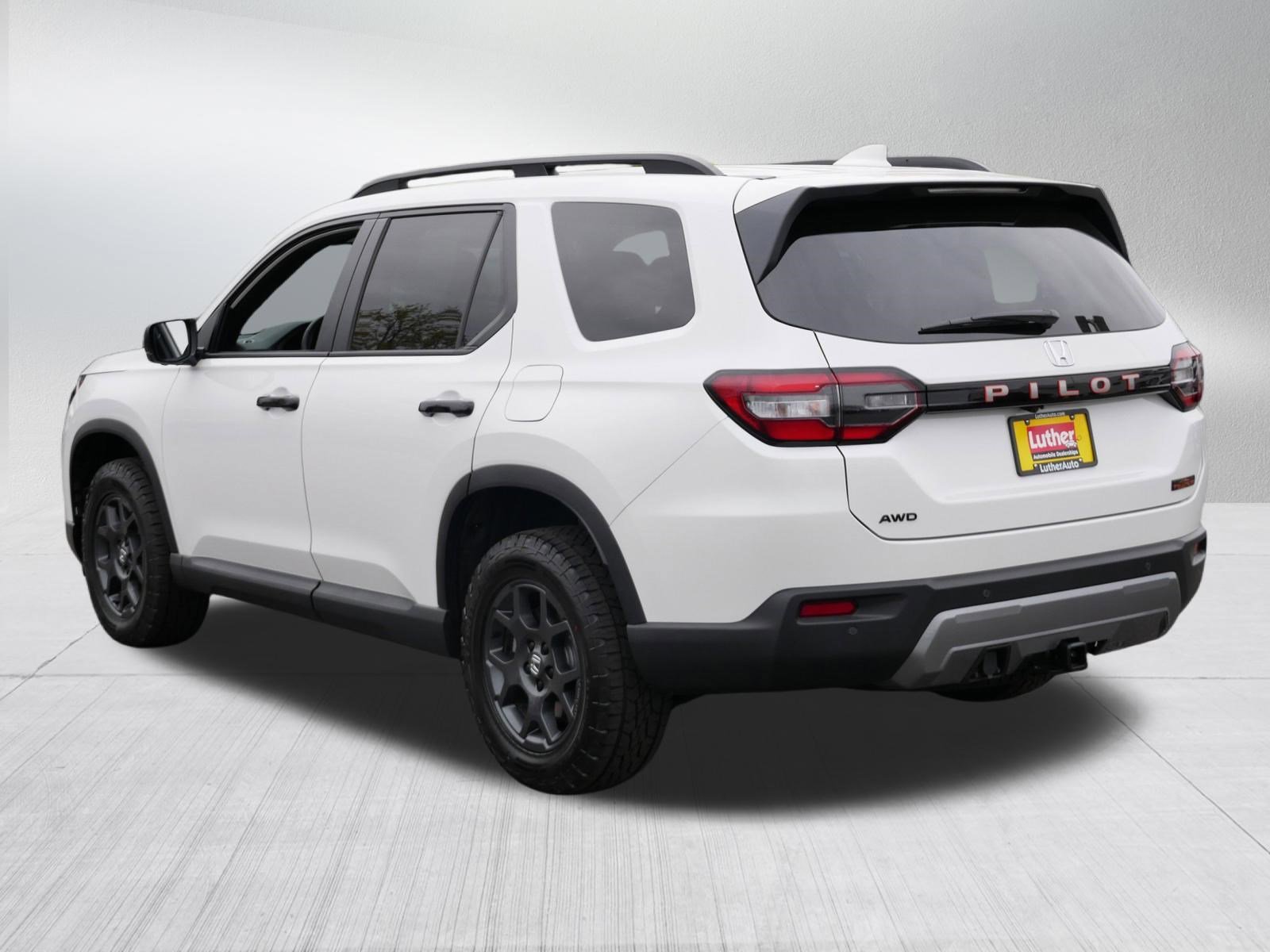 Used 2026 Honda Pilot TrailSport image 5